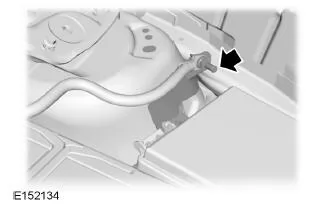 Anschluss von Starthilfekabeln