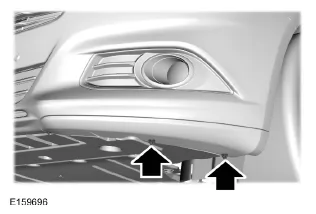 Scheinwerfer ausbauen