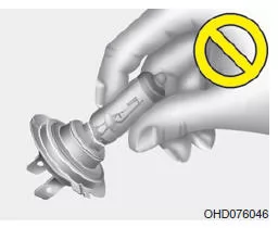 Scheinwerfer (Abblend-/Fernlicht) und statisches Kurvenlicht